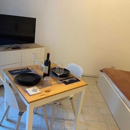 Navigli'S Studio Apartamento Milán Exterior foto